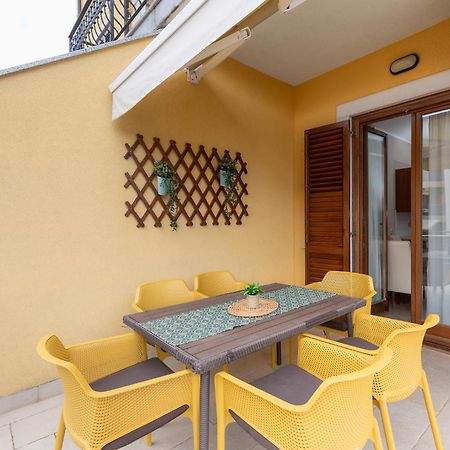 Apartment Mare Poreč Buitenkant foto